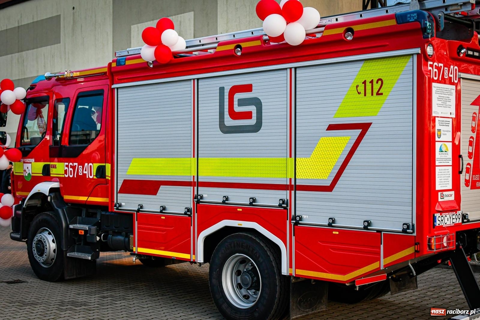 Zdjęcie w galerii na portalu naszraciborz.pl: W Pogrzebieniu miejscowej OSP uroczyście przekazano nowy wóz bojowy [FOTO i WIDEO] wiadomości z regionu