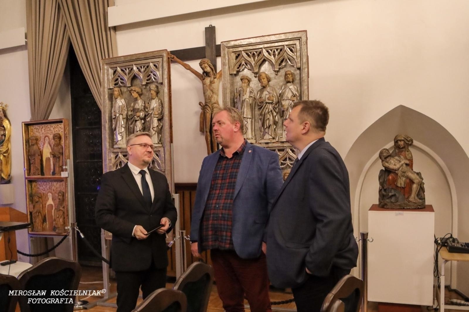 Zdjęcie w galerii na portalu naszraciborz.pl: Muzeum w Raciborzu. Angelus Silesius – poezja i mistycyzm w barokowym wydaniu  wiadomości z regionu
