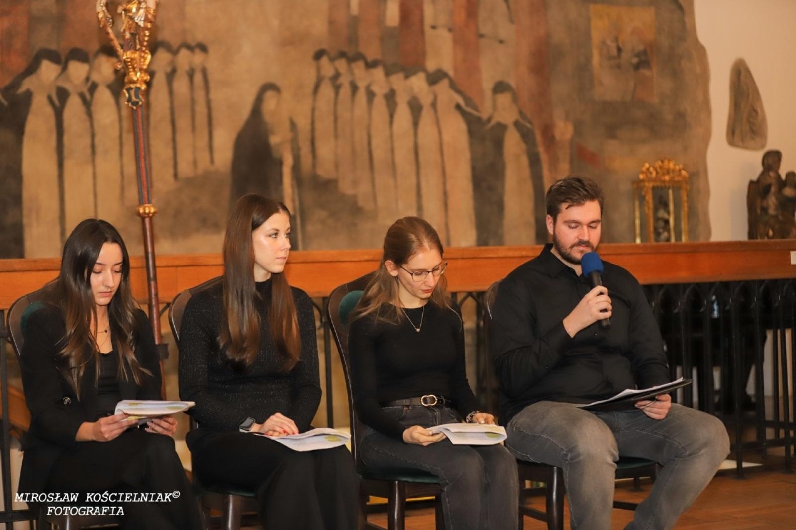 Zdjęcie w galerii na portalu naszraciborz.pl: Muzeum w Raciborzu. Angelus Silesius – poezja i mistycyzm w barokowym wydaniu  wiadomości z regionu