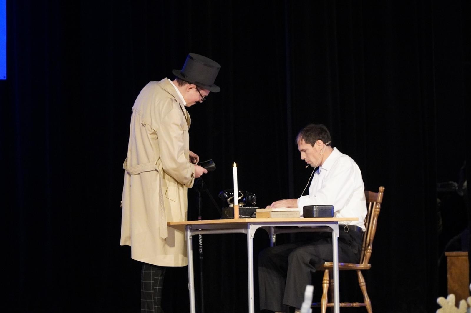 Zdjęcie w galerii na portalu naszraciborz.pl: Opowieść Wigilijna w wykonaniu uczestników WTZ Racibórz [FOTO i WIDEO] wiadomości z regionu