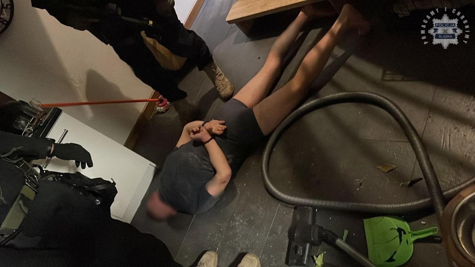 Zdjęcie w galerii na portalu naszraciborz.pl: Śląska policja zatrzymała kolejną grupę pseudokibiców gangsterów wiadomości z regionu