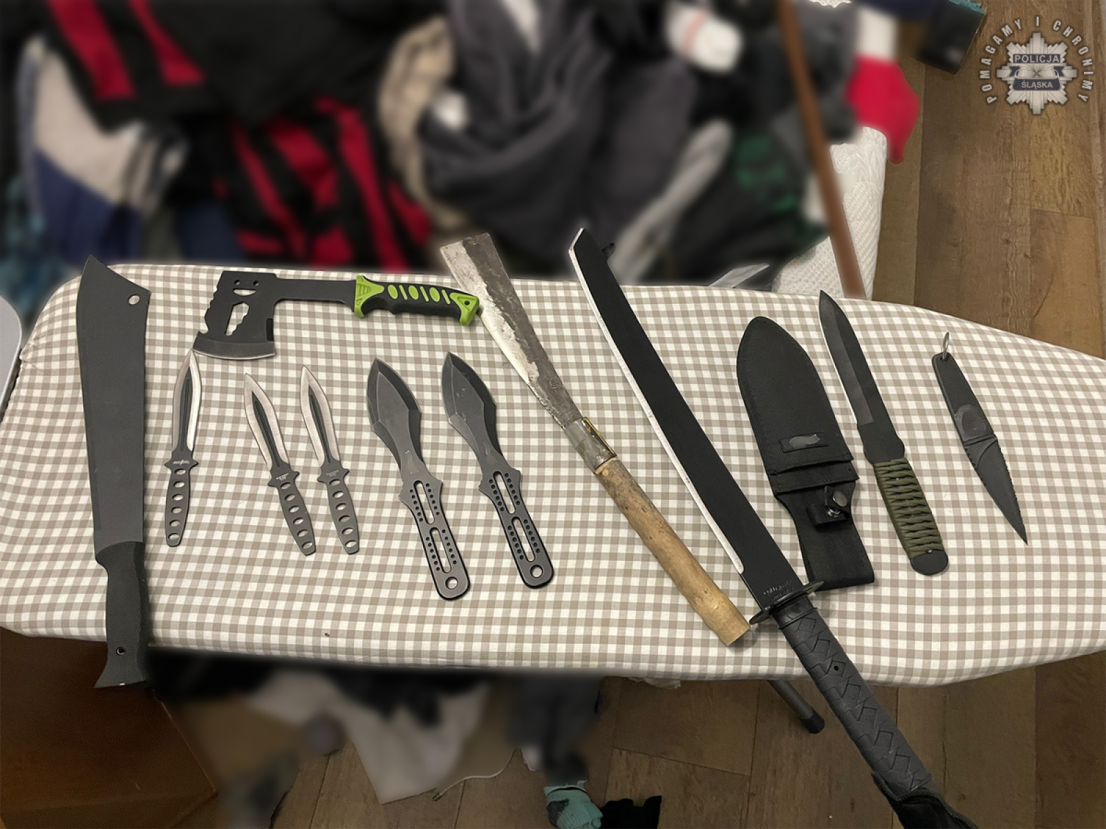 Zdjęcie w galerii na portalu naszraciborz.pl: Śląska policja zatrzymała kolejną grupę pseudokibiców gangsterów wiadomości z regionu