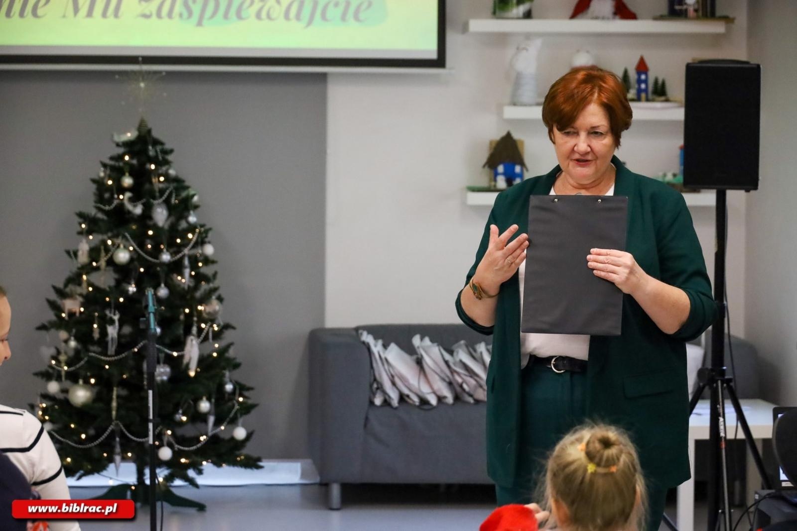 Zdjęcie w galerii na portalu naszraciborz.pl: Międzyprzedszkolny Przegląd Kolęd w Bibliotece. Wszyscy Pana witajcie i pięknie Mu zaśpiewajcie wiadomości z regionu