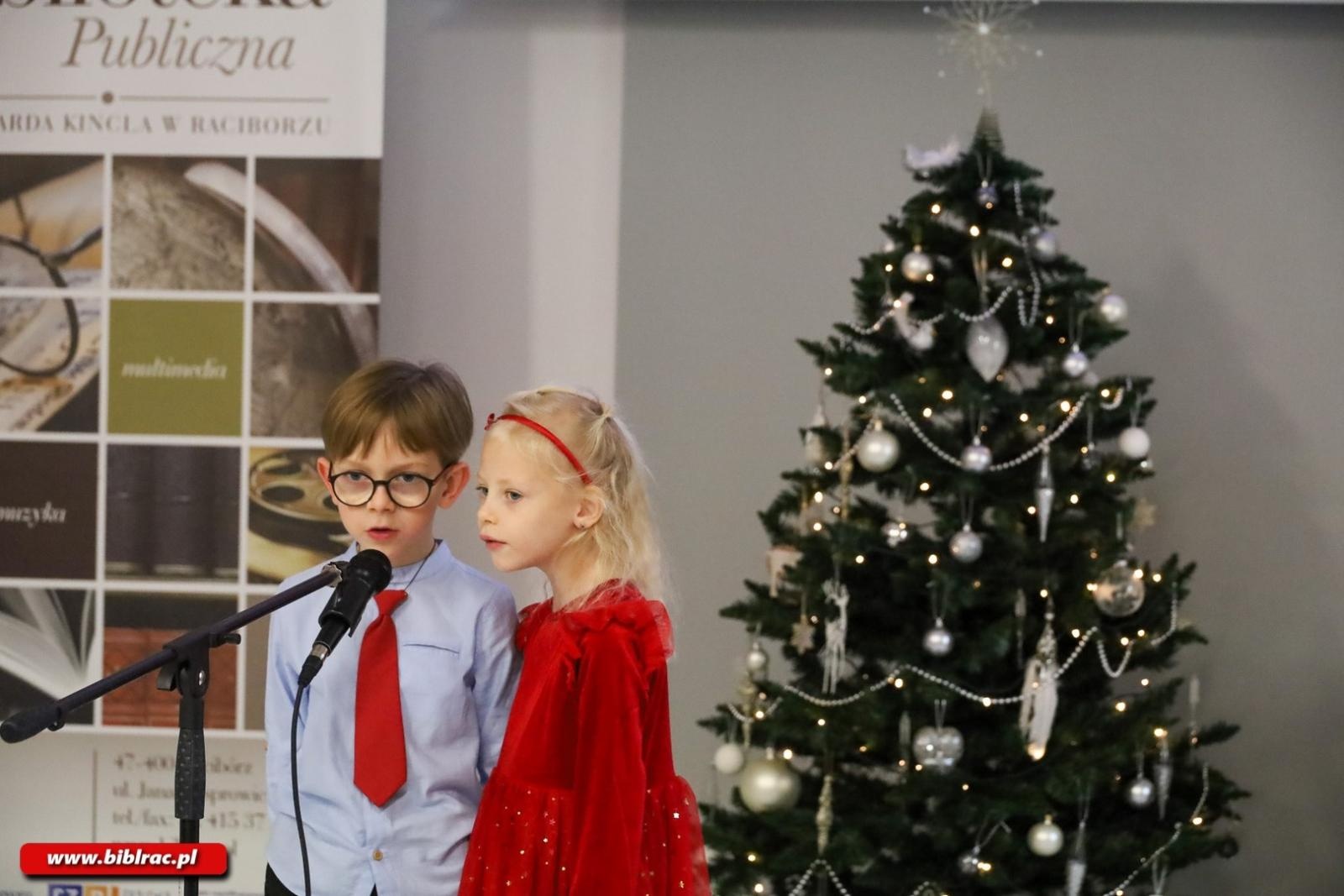 Zdjęcie w galerii na portalu naszraciborz.pl: Międzyprzedszkolny Przegląd Kolęd w Bibliotece. Wszyscy Pana witajcie i pięknie Mu zaśpiewajcie wiadomości z regionu