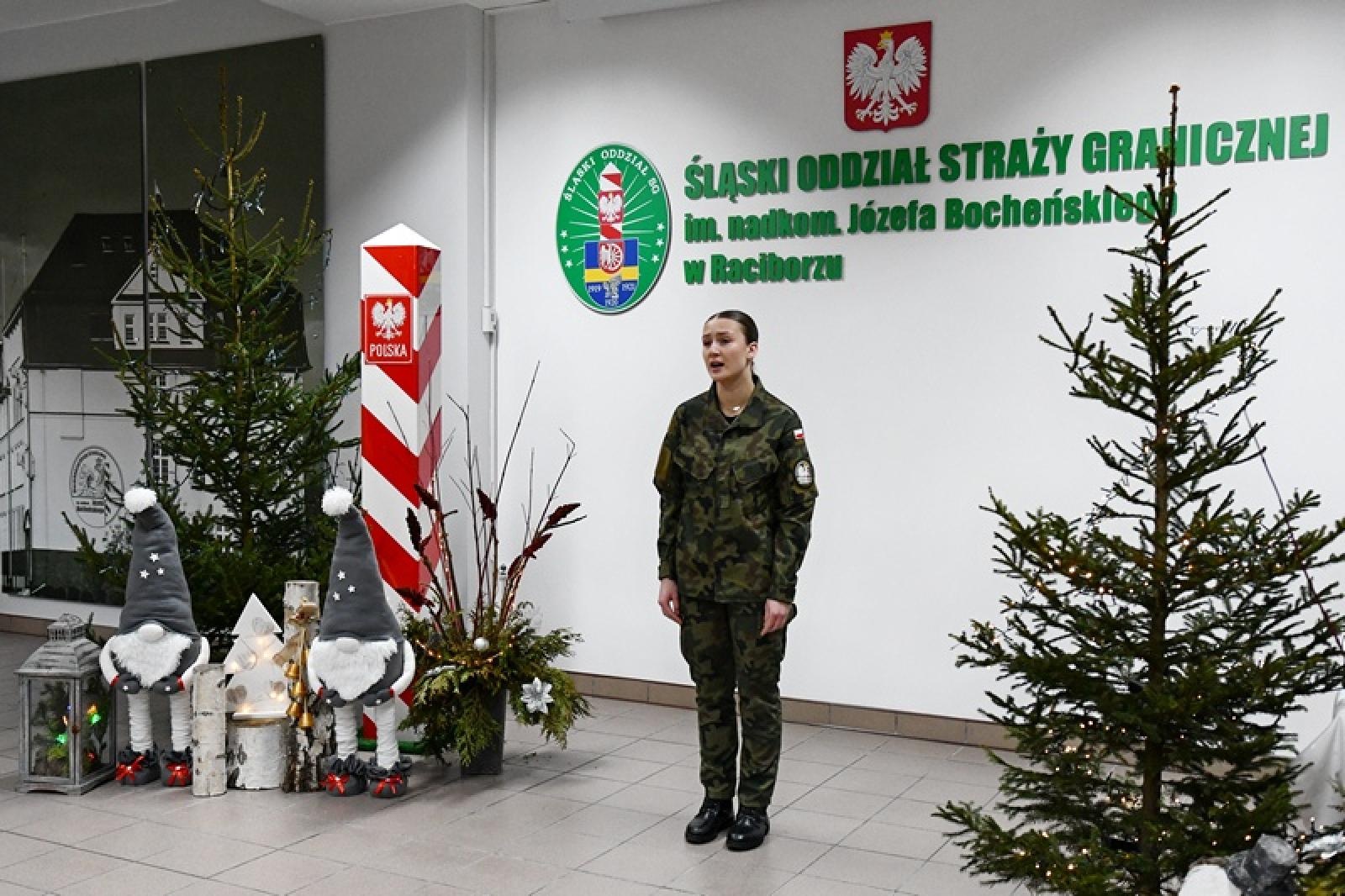 Zdjęcie w galerii na portalu naszraciborz.pl: Świąteczne spotkania opłatkowe w Śląskim Oddziale Straży Granicznej wiadomości z regionu