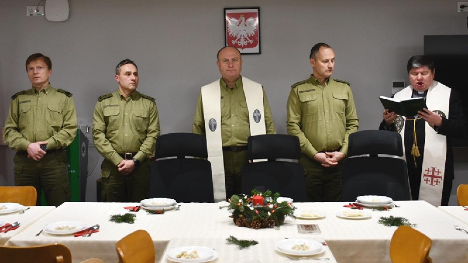 Zdjęcie w galerii na portalu naszraciborz.pl: Świąteczne spotkania opłatkowe w Śląskim Oddziale Straży Granicznej wiadomości z regionu