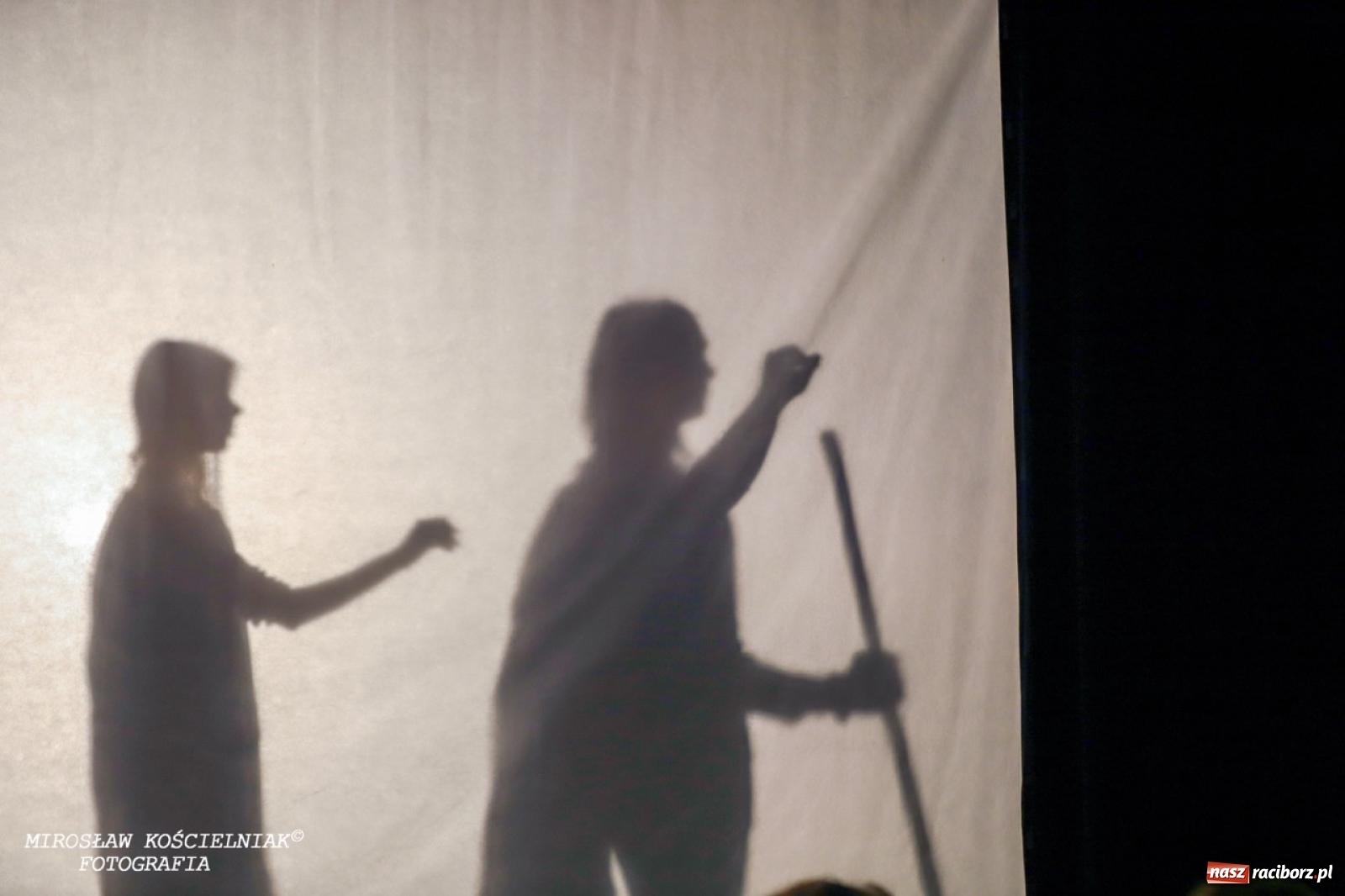 Zdjęcie w galerii na portalu naszraciborz.pl: Jasełka 2024 w Mechaniku. Magia świąt na scenie i w sercach wiadomości z regionu