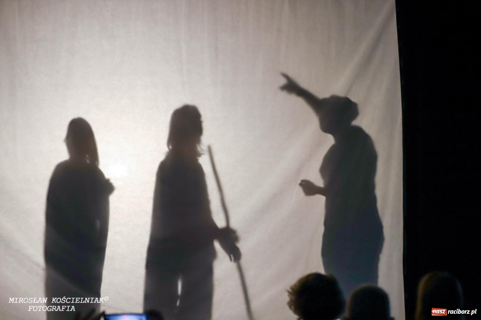 Zdjęcie w galerii na portalu naszraciborz.pl: Jasełka 2024 w Mechaniku. Magia świąt na scenie i w sercach wiadomości z regionu