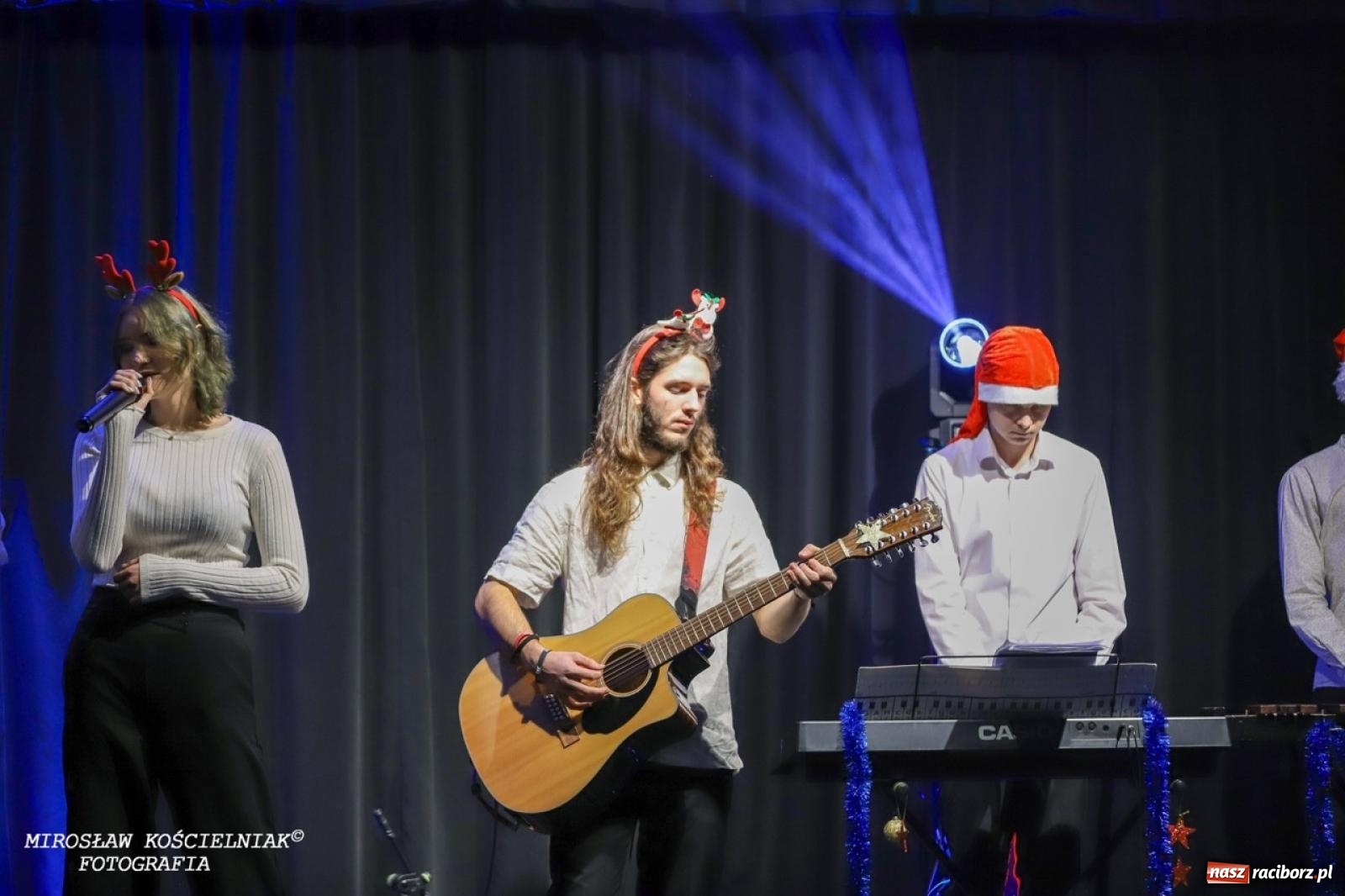 Zdjęcie w galerii na portalu naszraciborz.pl: Jasełka 2024 w Mechaniku. Magia świąt na scenie i w sercach wiadomości z regionu