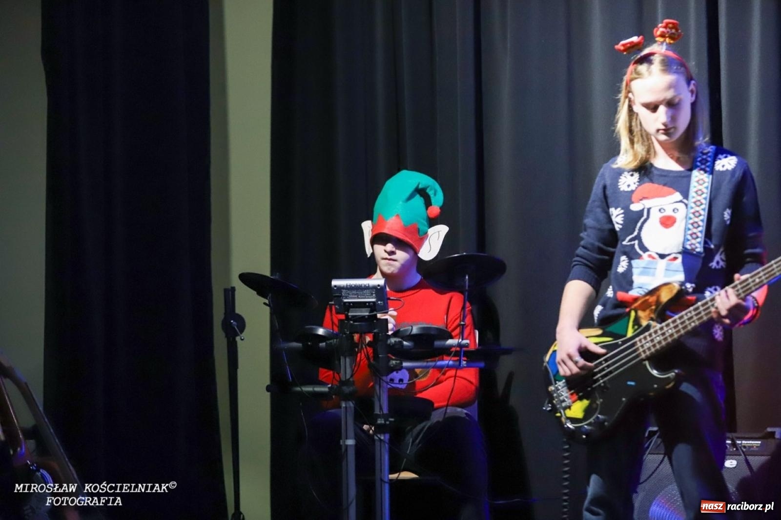 Zdjęcie w galerii na portalu naszraciborz.pl: Jasełka 2024 w Mechaniku. Magia świąt na scenie i w sercach wiadomości z regionu