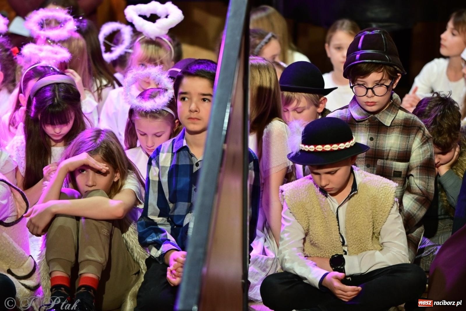 Zdjęcie w galerii na portalu naszraciborz.pl: Muzyczny świąteczny wieczór w sali przy Ogrodowej [FOTO i WIDEO] wiadomości z regionu