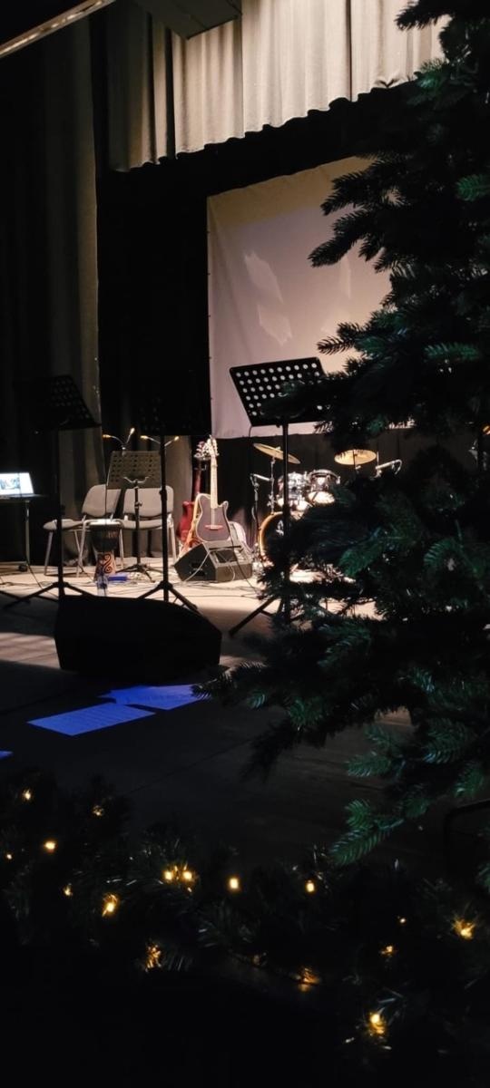 Zdjęcie w galerii na portalu naszraciborz.pl: Niezwykły wieczór w Diecezjalnym Liceum Ogólnokształcącym wiadomości z regionu