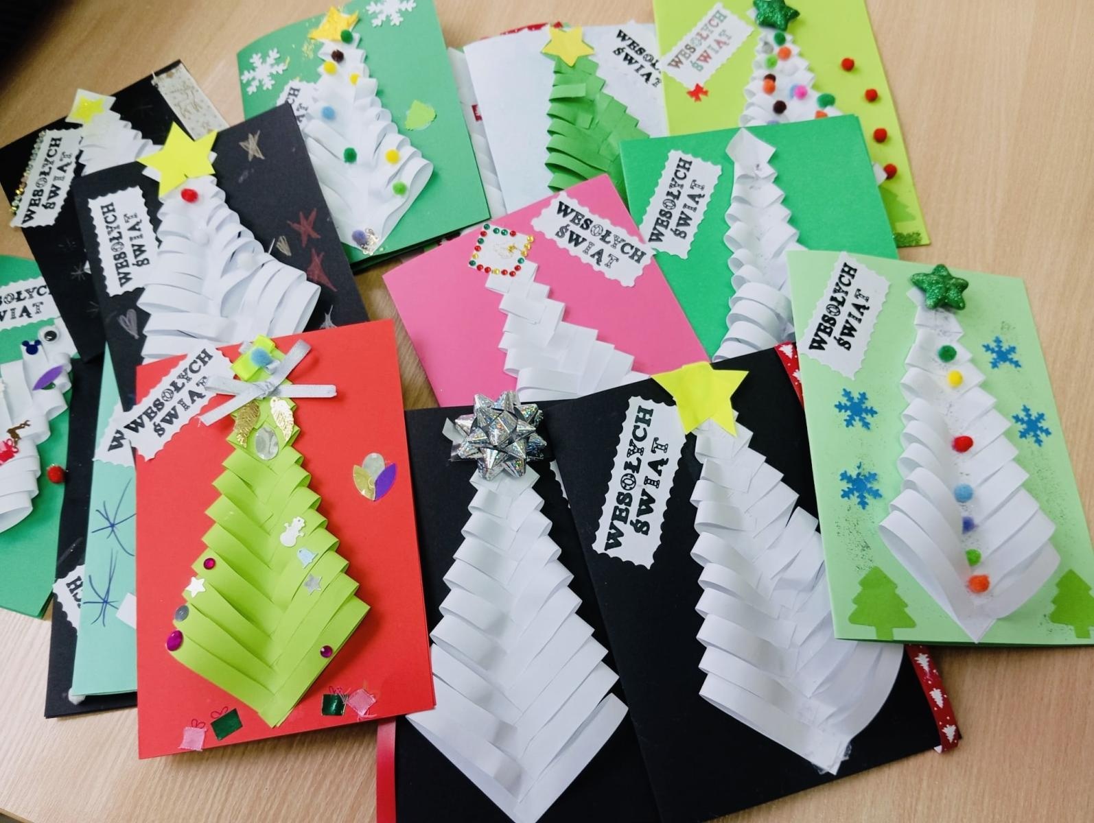 Zdjęcie w galerii na portalu naszraciborz.pl: Świąteczne odwiedziny SP 13 w Domu Świętej Notburgi wiadomości z regionu