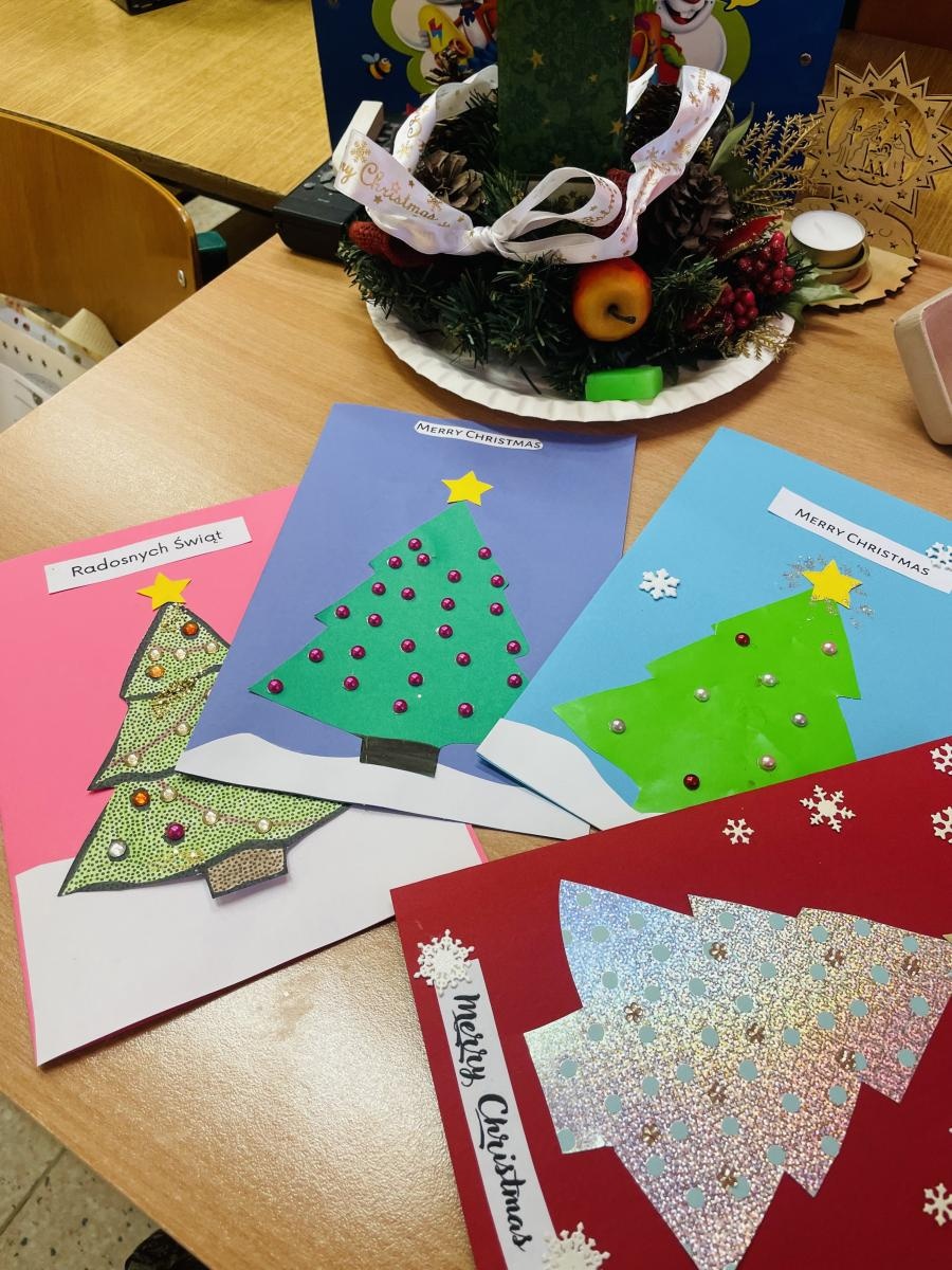 Zdjęcie w galerii na portalu naszraciborz.pl: Świąteczne odwiedziny SP 13 w Domu Świętej Notburgi wiadomości z regionu