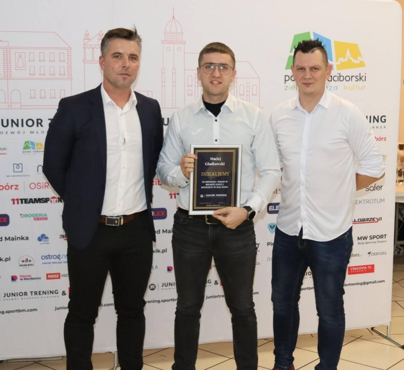 Zdjęcie w galerii na portalu naszraciborz.pl: I gala sportowa młodych mistrzów Junior Trening [FOTO] wiadomości z regionu