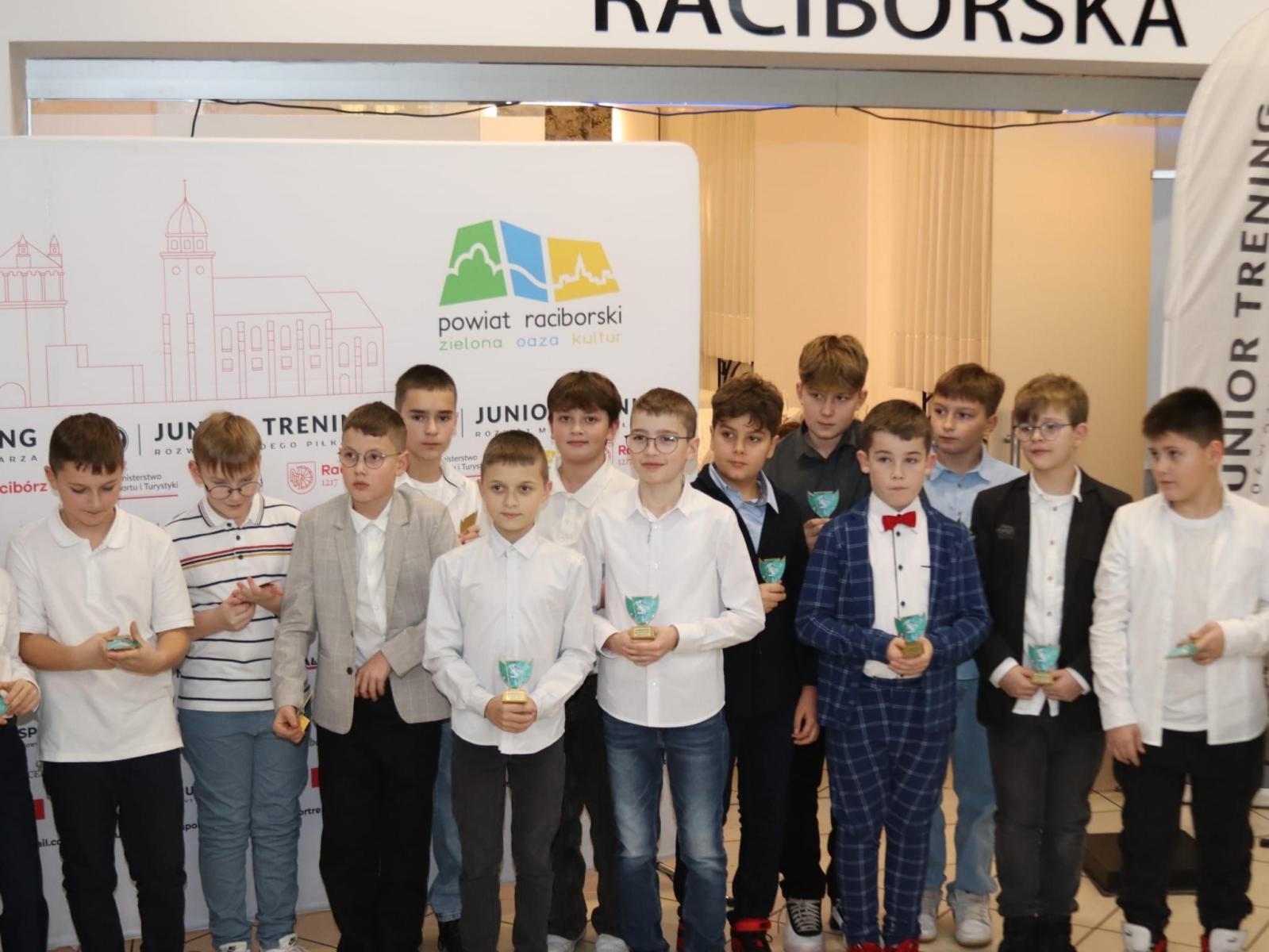 Zdjęcie w galerii na portalu naszraciborz.pl: I gala sportowa młodych mistrzów Junior Trening [FOTO] wiadomości z regionu