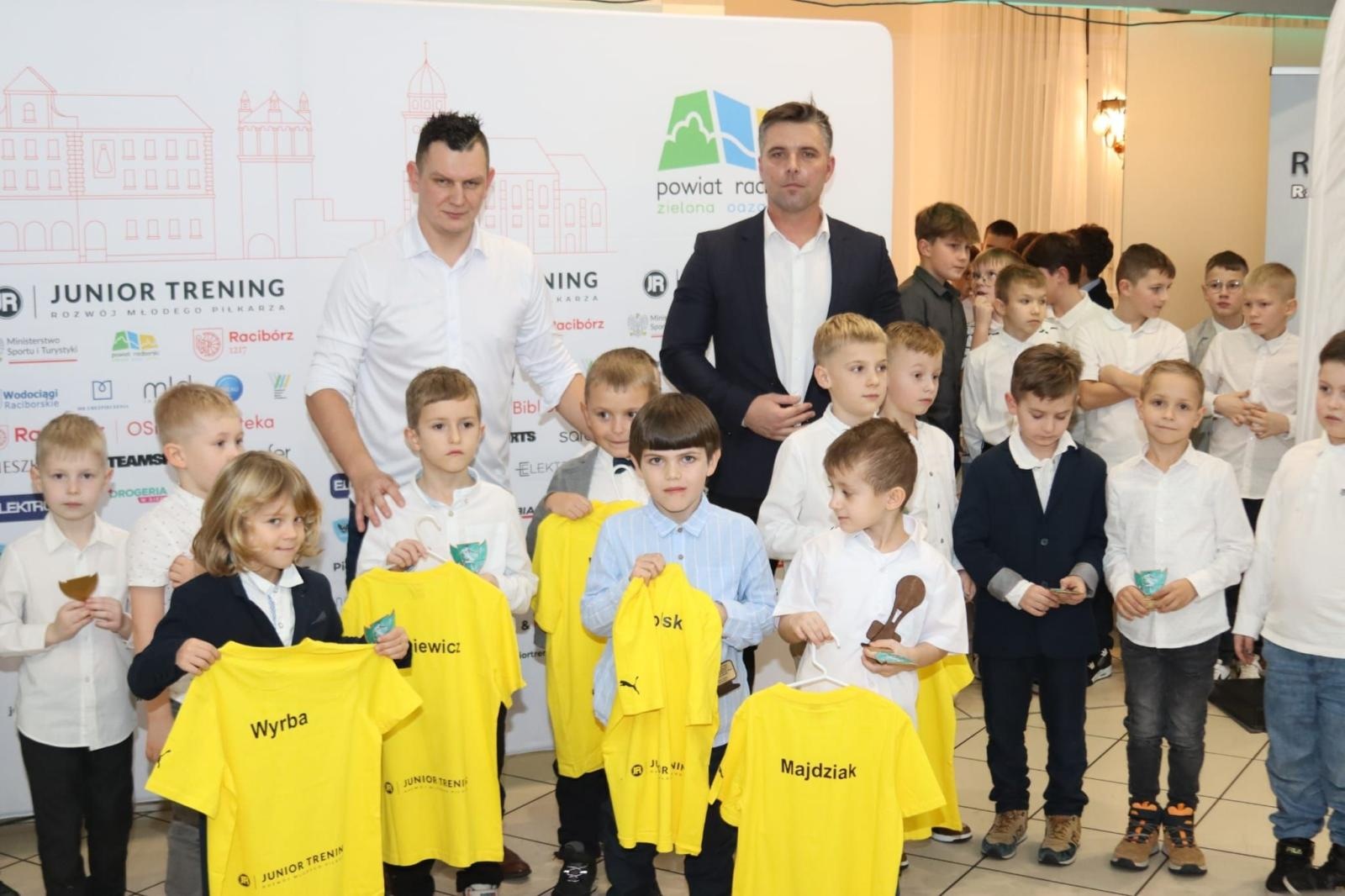 Zdjęcie w galerii na portalu naszraciborz.pl: I gala sportowa młodych mistrzów Junior Trening [FOTO] wiadomości z regionu