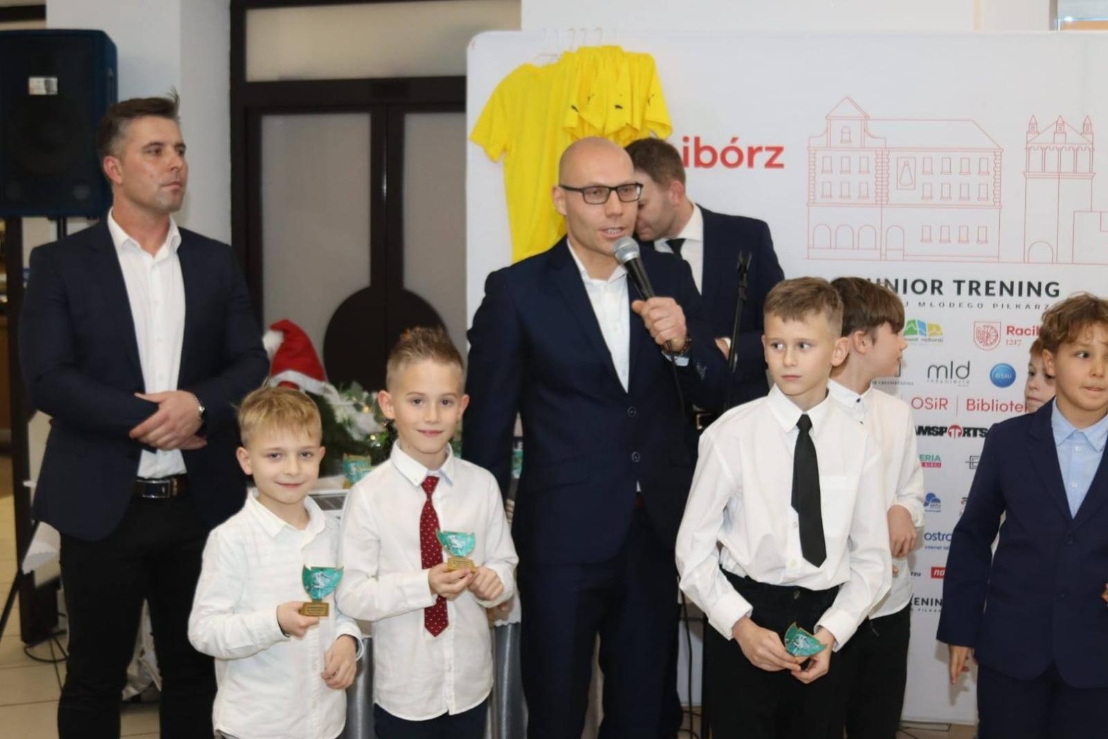 Zdjęcie w galerii na portalu naszraciborz.pl: I gala sportowa młodych mistrzów Junior Trening [FOTO] wiadomości z regionu