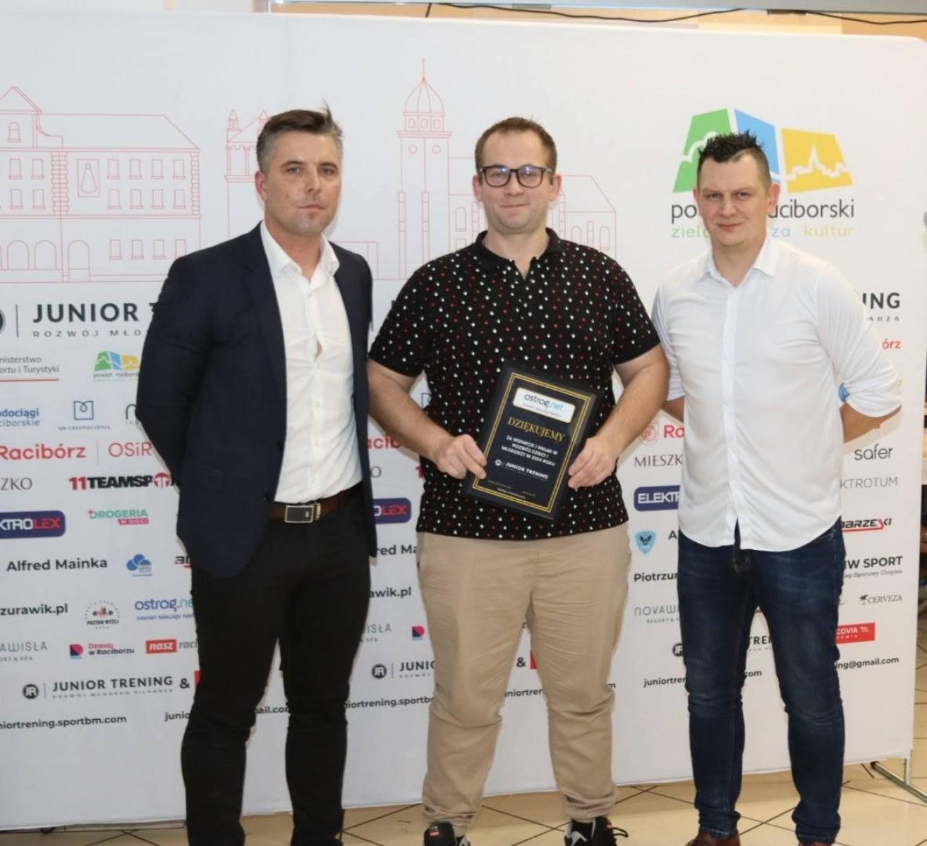 Zdjęcie w galerii na portalu naszraciborz.pl: I gala sportowa młodych mistrzów Junior Trening [FOTO] wiadomości z regionu