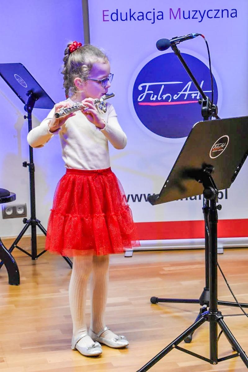 Zdjęcie w galerii na portalu naszraciborz.pl: Uczniowie Ogniska Fulnart wprowadzili świąteczny nastrój na Zamku Piastowskim wiadomości z regionu