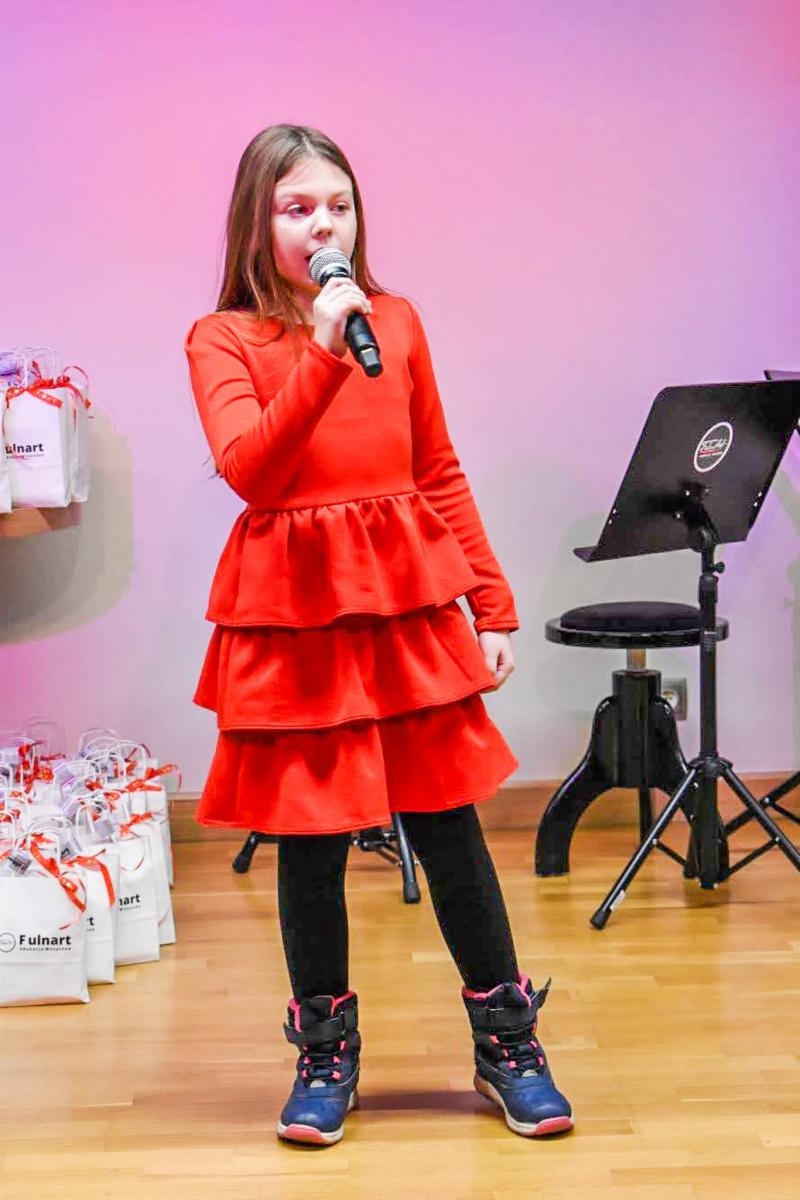 Zdjęcie w galerii na portalu naszraciborz.pl: Uczniowie Ogniska Fulnart wprowadzili świąteczny nastrój na Zamku Piastowskim wiadomości z regionu