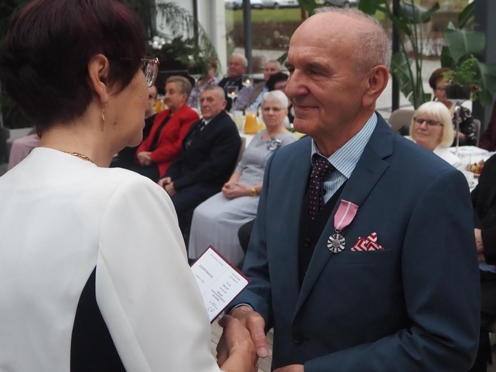 Zdjęcie w galerii na portalu naszraciborz.pl: Dwadzieścia par z gminy Nędza świętowało złote, diamentowe i żelazne gody [FOTO i WIDEO] wiadomości z regionu