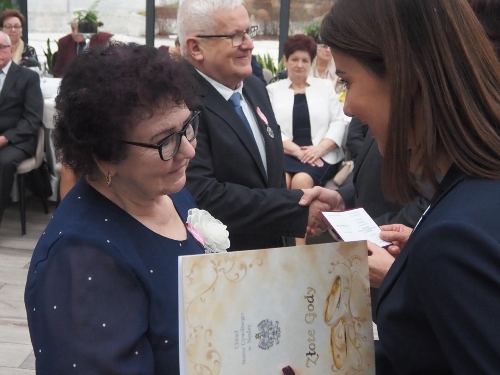 Zdjęcie w galerii na portalu naszraciborz.pl: Dwadzieścia par z gminy Nędza świętowało złote, diamentowe i żelazne gody [FOTO i WIDEO] wiadomości z regionu