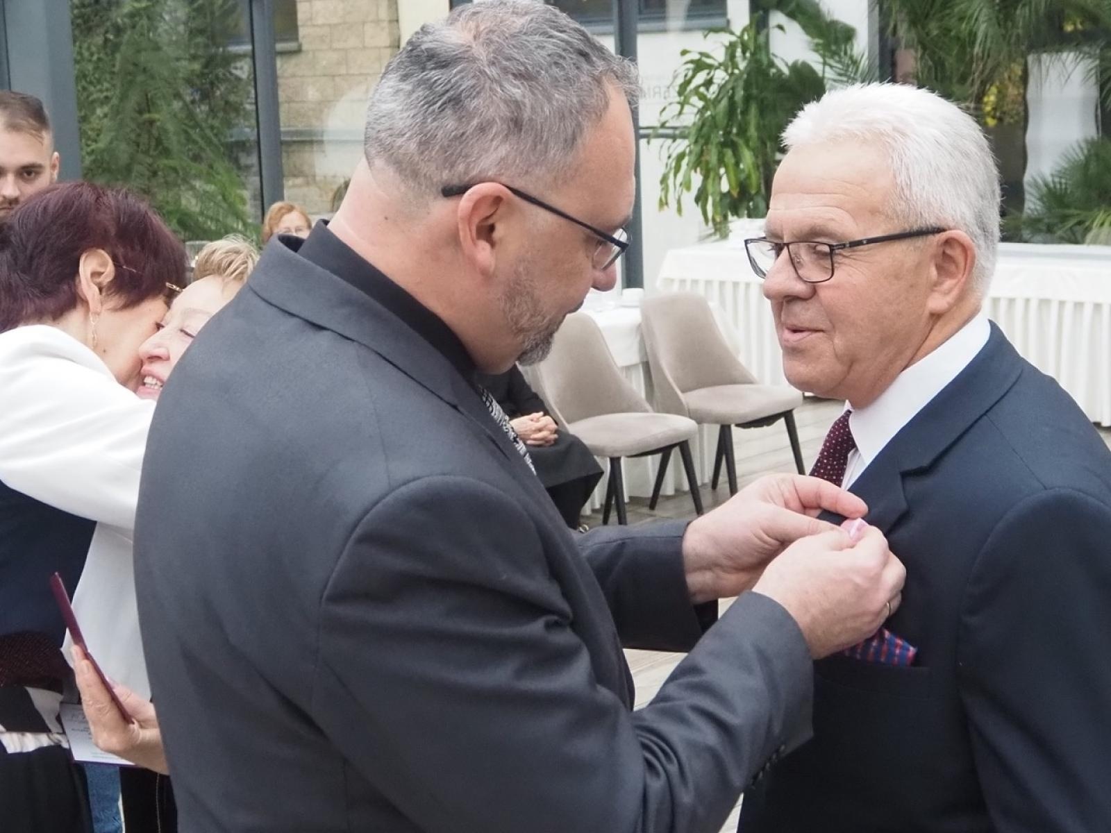Zdjęcie w galerii na portalu naszraciborz.pl: Dwadzieścia par z gminy Nędza świętowało złote, diamentowe i żelazne gody [FOTO i WIDEO] wiadomości z regionu