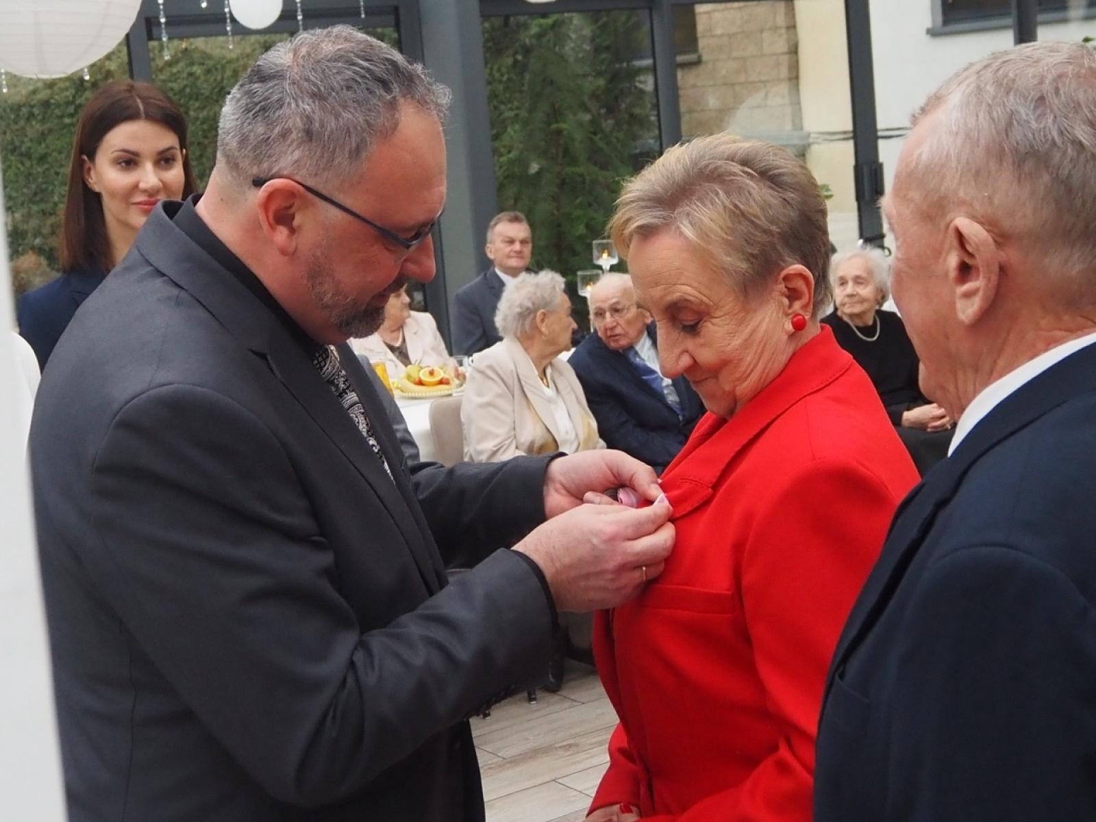 Zdjęcie w galerii na portalu naszraciborz.pl: Dwadzieścia par z gminy Nędza świętowało złote, diamentowe i żelazne gody [FOTO i WIDEO] wiadomości z regionu