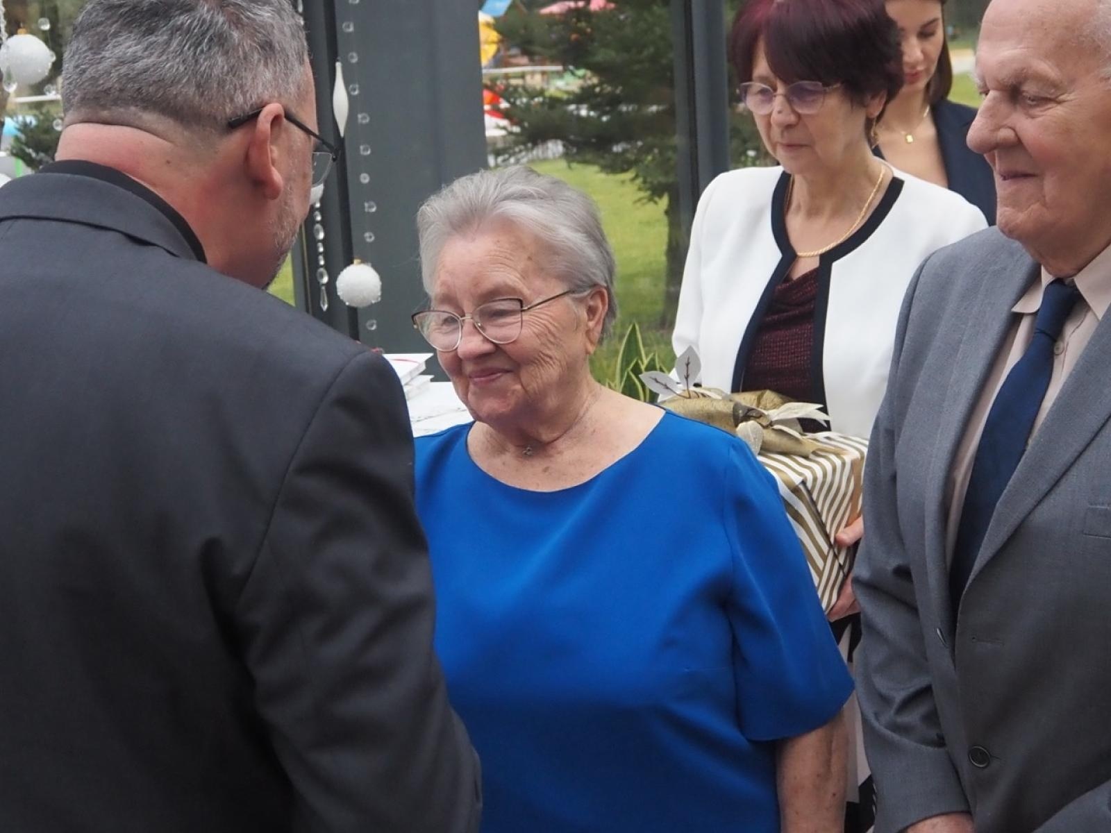 Zdjęcie w galerii na portalu naszraciborz.pl: Dwadzieścia par z gminy Nędza świętowało złote, diamentowe i żelazne gody [FOTO i WIDEO] wiadomości z regionu