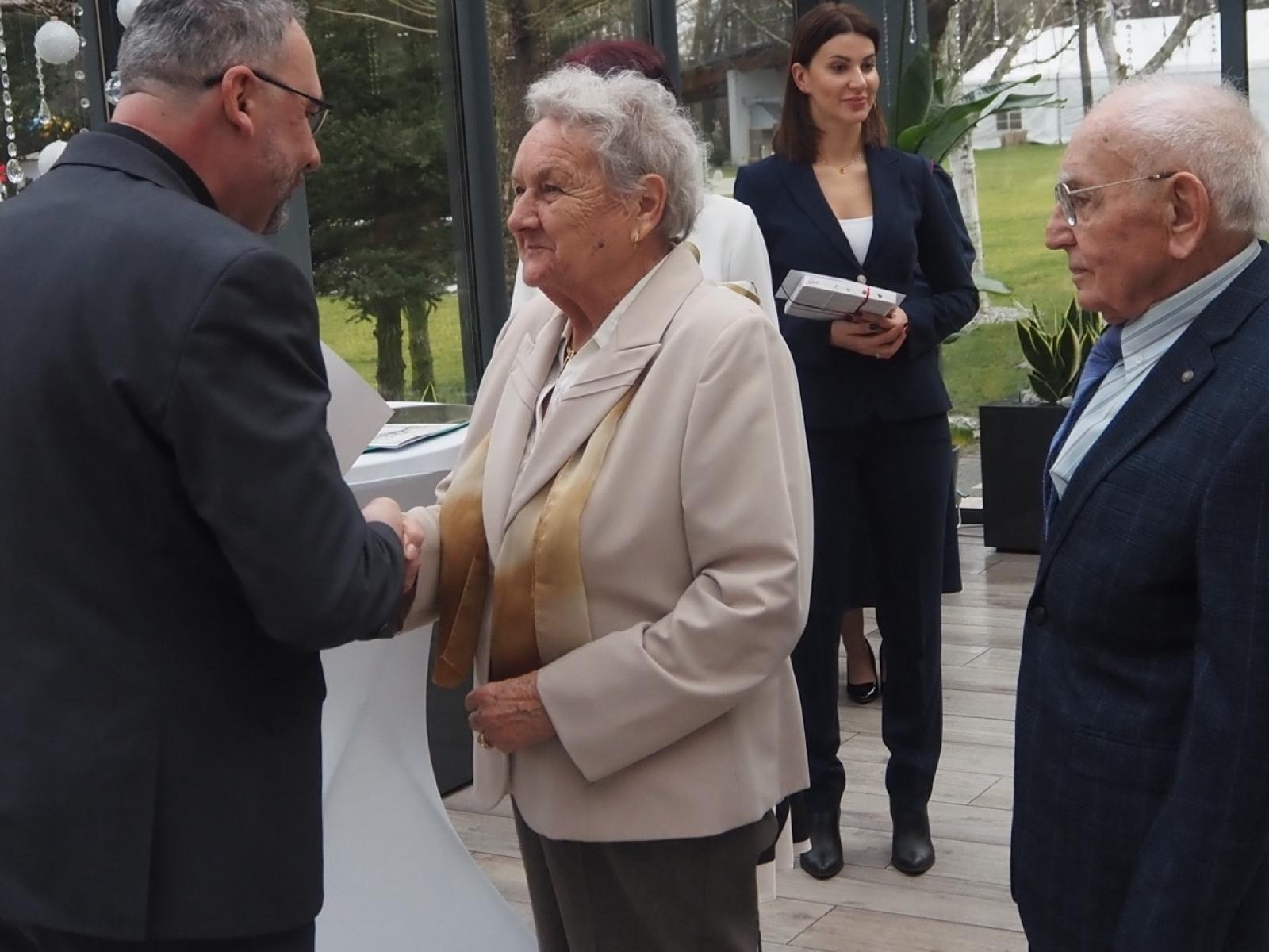 Zdjęcie w galerii na portalu naszraciborz.pl: Dwadzieścia par z gminy Nędza świętowało złote, diamentowe i żelazne gody [FOTO i WIDEO] wiadomości z regionu