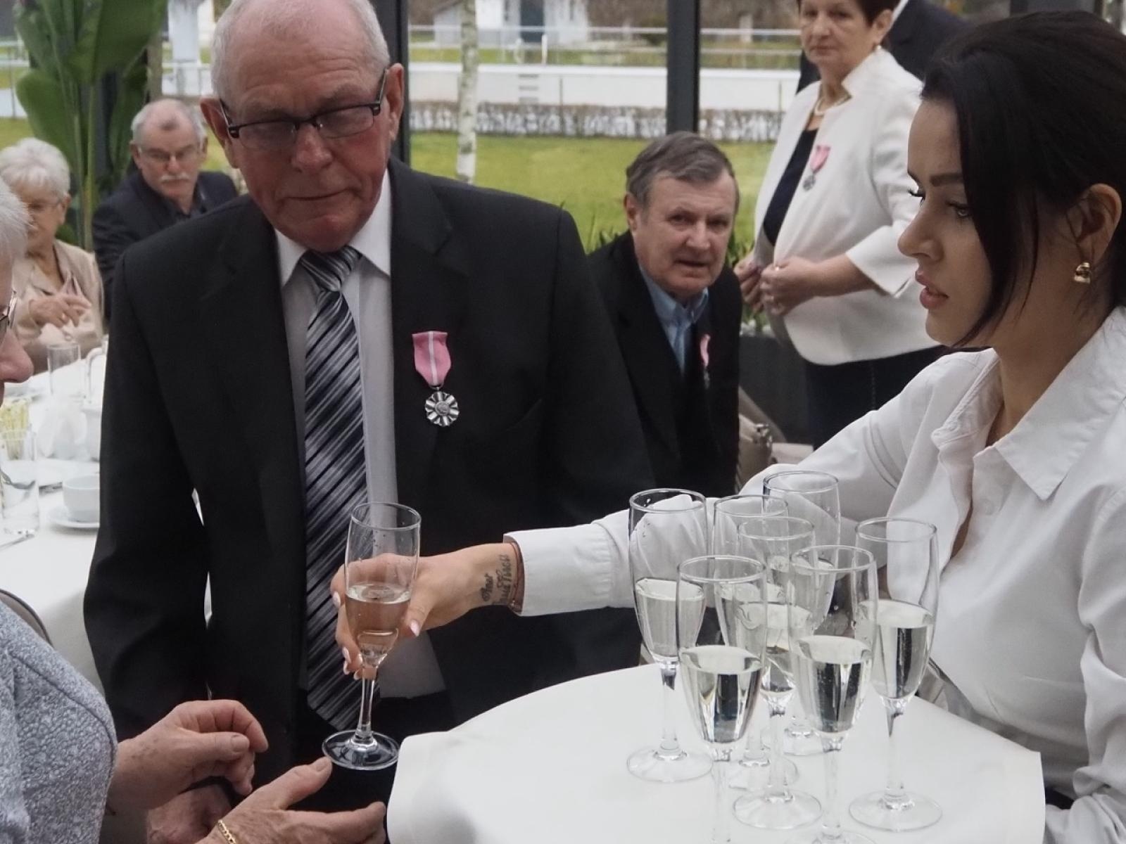 Zdjęcie w galerii na portalu naszraciborz.pl: Dwadzieścia par z gminy Nędza świętowało złote, diamentowe i żelazne gody [FOTO i WIDEO] wiadomości z regionu