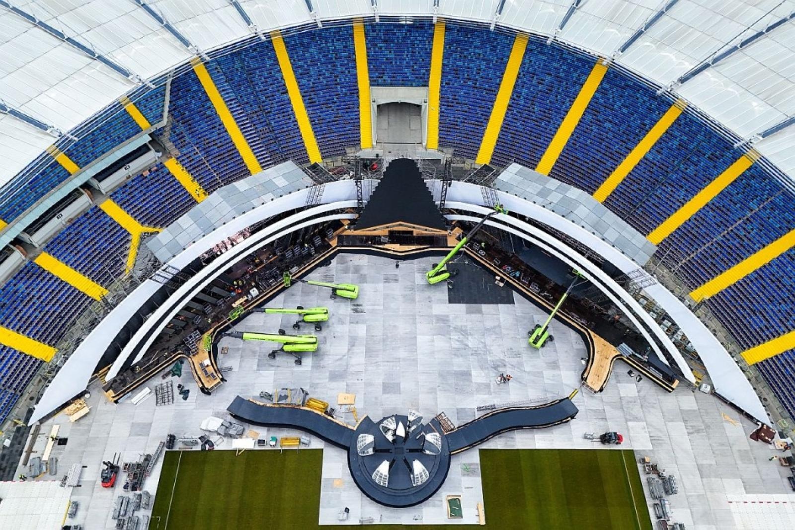 Zdjęcie w galerii na portalu naszraciborz.pl: Spektakularna scena i plejada muzycznych gwiazd. Śląskie ma przepis na najlepszą sylwestrową imprezę w Polsce wiadomości z regionu