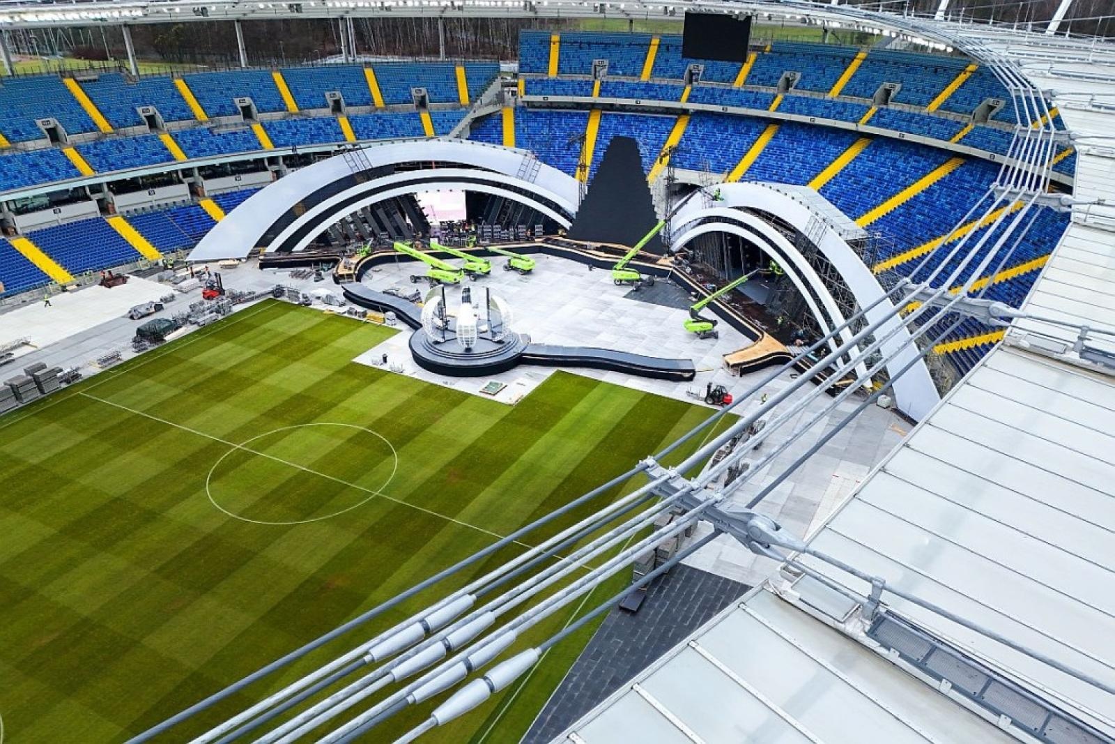 Zdjęcie w galerii na portalu naszraciborz.pl: Spektakularna scena i plejada muzycznych gwiazd. Śląskie ma przepis na najlepszą sylwestrową imprezę w Polsce wiadomości z regionu