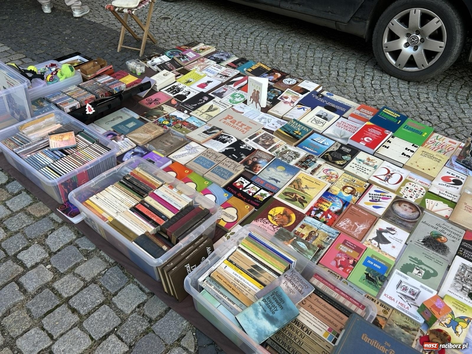 Zdjęcie w galerii na portalu naszraciborz.pl: Ostatni tegoroczny targ staroci w Raciborzu wiadomości z regionu