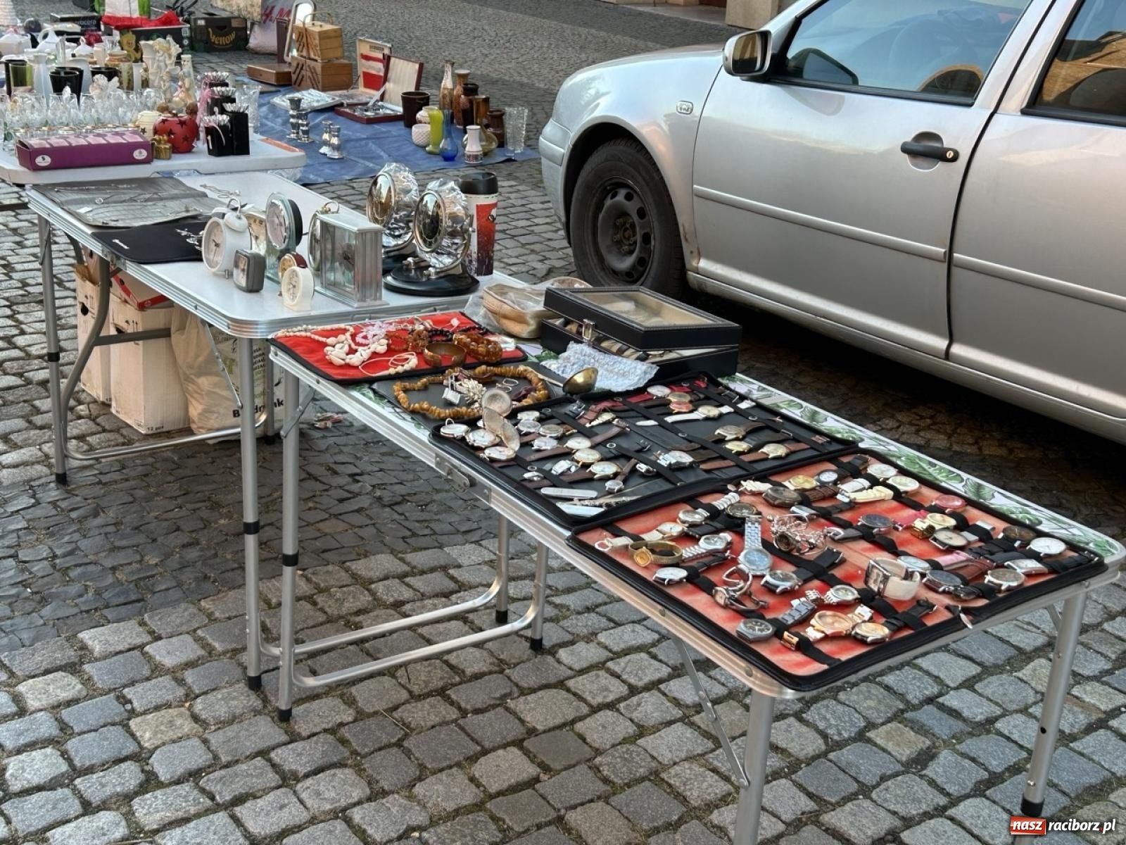 Zdjęcie w galerii na portalu naszraciborz.pl: Ostatni tegoroczny targ staroci w Raciborzu wiadomości z regionu