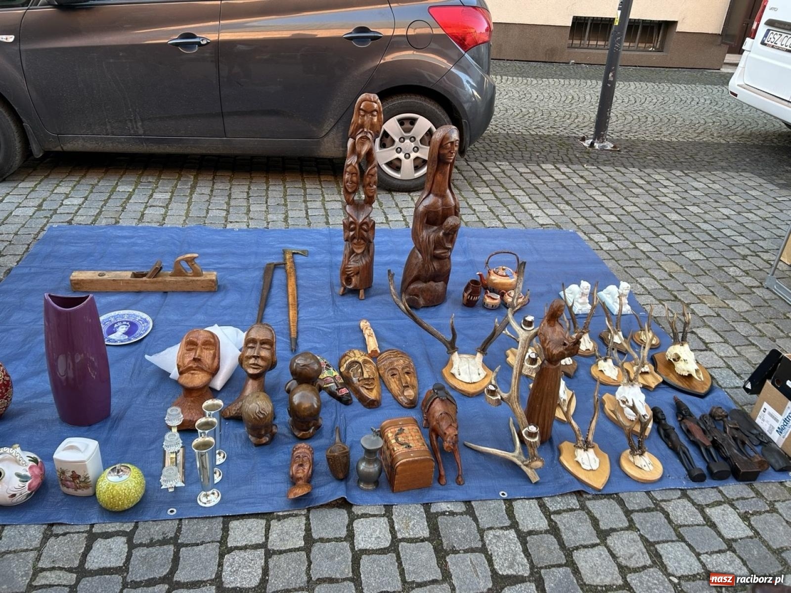 Zdjęcie w galerii na portalu naszraciborz.pl: Ostatni tegoroczny targ staroci w Raciborzu wiadomości z regionu