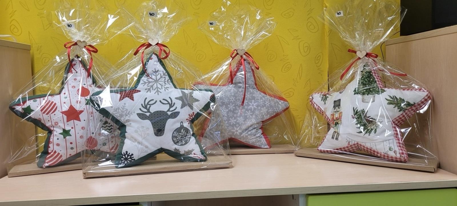 Zdjęcie w galerii na portalu naszraciborz.pl: Wyjątkowy kiermasz świąteczny w Przedszkolu nr 3 w Raciborzu wiadomości z regionu