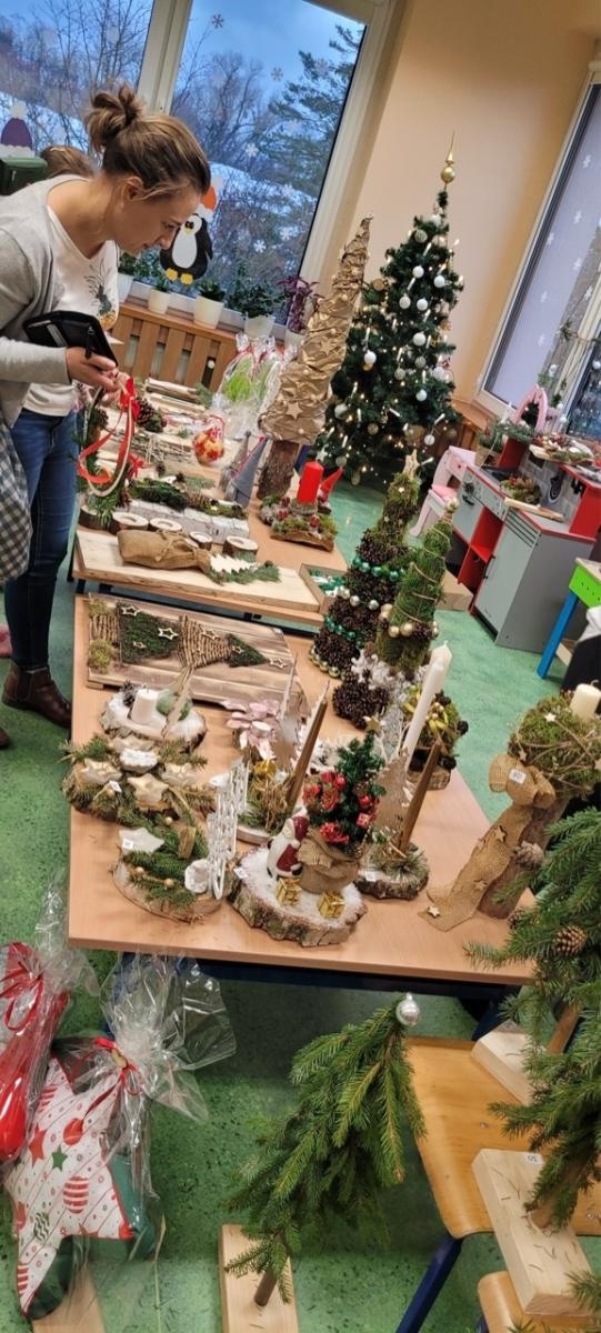 Zdjęcie w galerii na portalu naszraciborz.pl: Wyjątkowy kiermasz świąteczny w Przedszkolu nr 3 w Raciborzu wiadomości z regionu