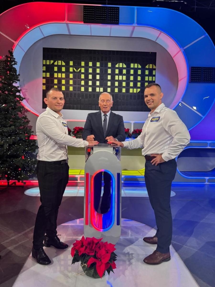 Zdjęcie w galerii na portalu naszraciborz.pl: Świąteczne wydanie Familiady TVP z udziałem mistrzów olimpijskich z Raciborza wiadomości z regionu