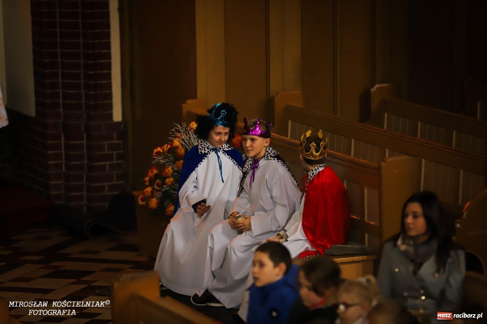 Zdjęcie w galerii na portalu naszraciborz.pl: Jasełka w kościele św. Mikołaja – świąteczne przesłanie miłości i pokoju wiadomości z regionu