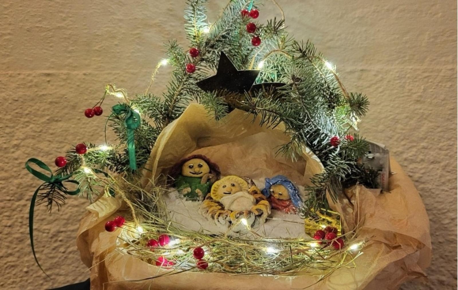 Zdjęcie w galerii na portalu naszraciborz.pl: Rodzinna Szopka Bożonarodzeniowa. Poznajcie laureatów wiadomości z regionu