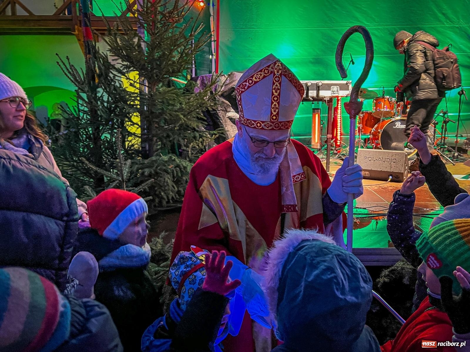 Zdjęcie w galerii na portalu naszraciborz.pl: Bajkowy zamek 2024 za nami. Cztery weekendy przedświątecznej zabawy w dawnej siedzibie Piastów wiadomości z regionu