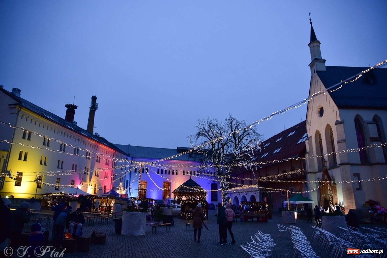 Zdjęcie w galerii na portalu naszraciborz.pl: Bajkowy zamek 2024 za nami. Cztery weekendy przedświątecznej zabawy w dawnej siedzibie Piastów wiadomości z regionu
