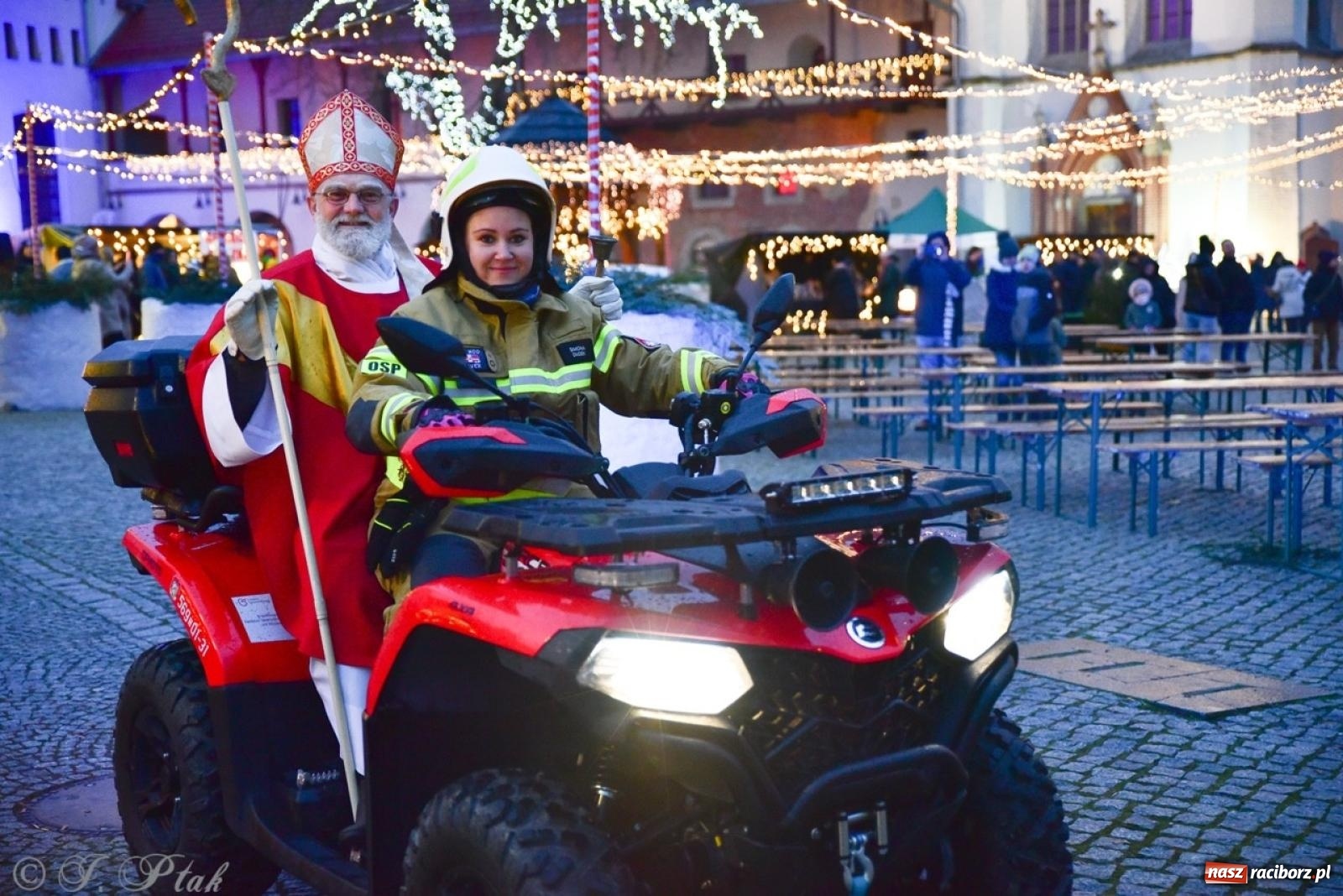 Zdjęcie w galerii na portalu naszraciborz.pl: Bajkowy zamek 2024 za nami. Cztery weekendy przedświątecznej zabawy w dawnej siedzibie Piastów wiadomości z regionu