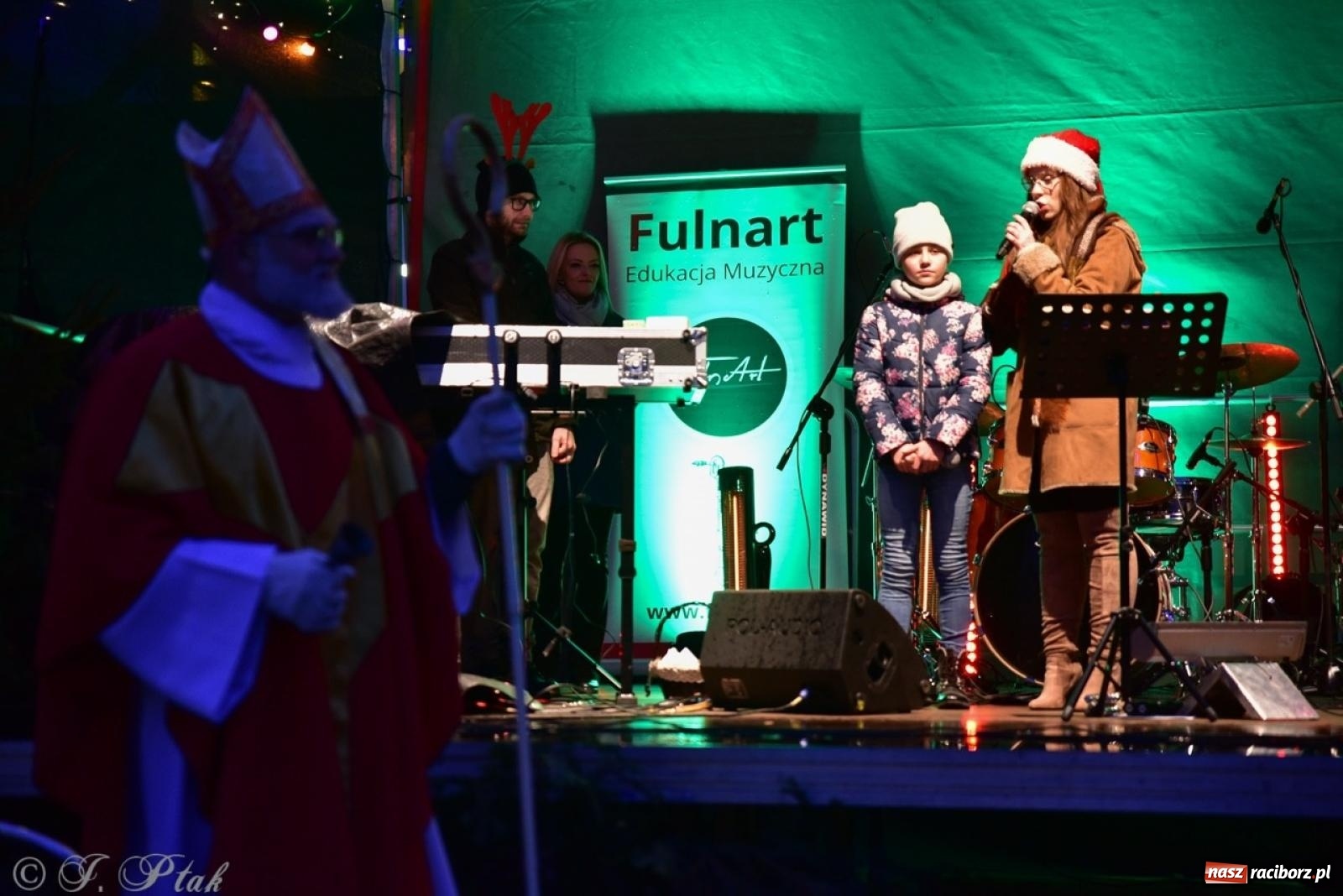 Zdjęcie w galerii na portalu naszraciborz.pl: Bajkowy zamek 2024 za nami. Cztery weekendy przedświątecznej zabawy w dawnej siedzibie Piastów wiadomości z regionu