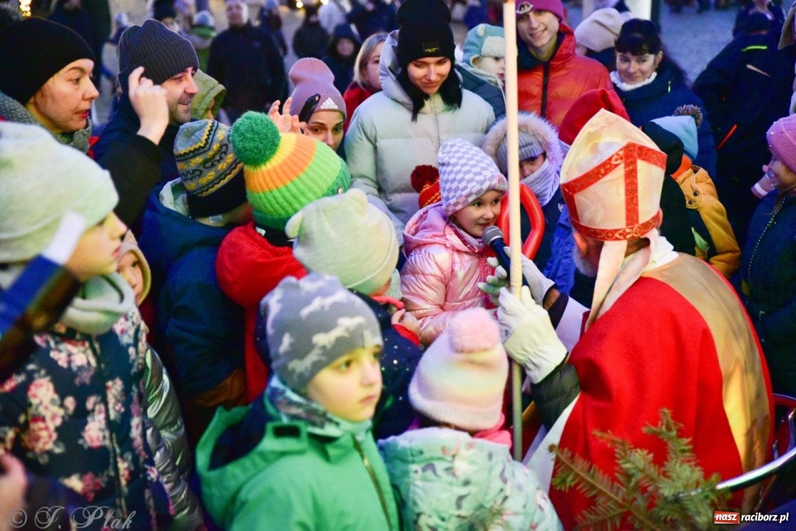 Zdjęcie w galerii na portalu naszraciborz.pl: Bajkowy zamek 2024 za nami. Cztery weekendy przedświątecznej zabawy w dawnej siedzibie Piastów wiadomości z regionu