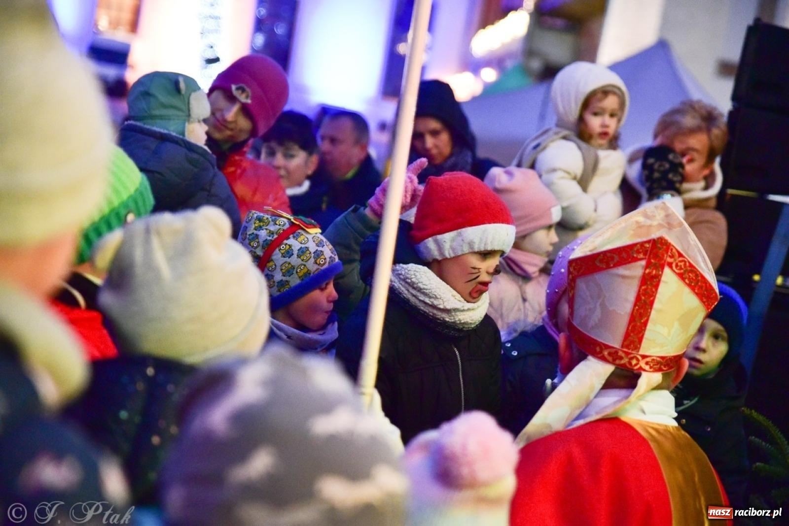 Zdjęcie w galerii na portalu naszraciborz.pl: Bajkowy zamek 2024 za nami. Cztery weekendy przedświątecznej zabawy w dawnej siedzibie Piastów wiadomości z regionu