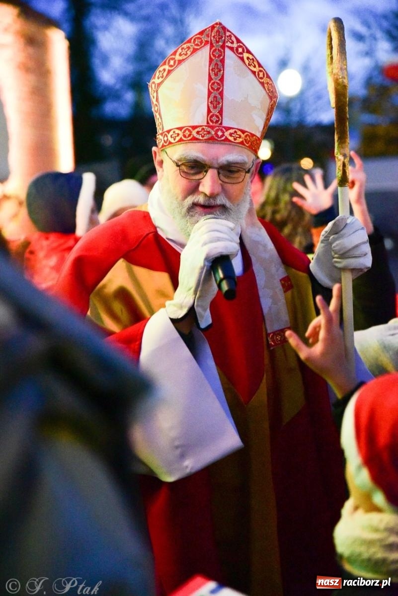 Zdjęcie w galerii na portalu naszraciborz.pl: Bajkowy zamek 2024 za nami. Cztery weekendy przedświątecznej zabawy w dawnej siedzibie Piastów wiadomości z regionu
