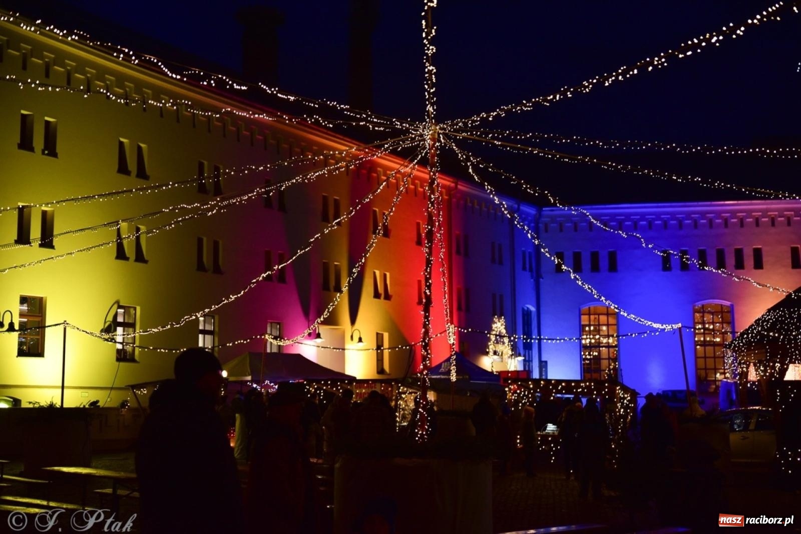 Zdjęcie w galerii na portalu naszraciborz.pl: Bajkowy zamek 2024 za nami. Cztery weekendy przedświątecznej zabawy w dawnej siedzibie Piastów wiadomości z regionu